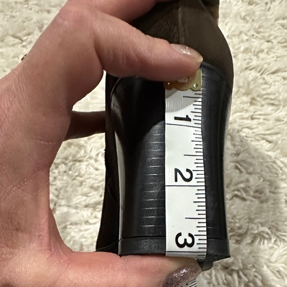 La Canadien Brown Suede Designer Boots NWOT - Picture 2 of 8